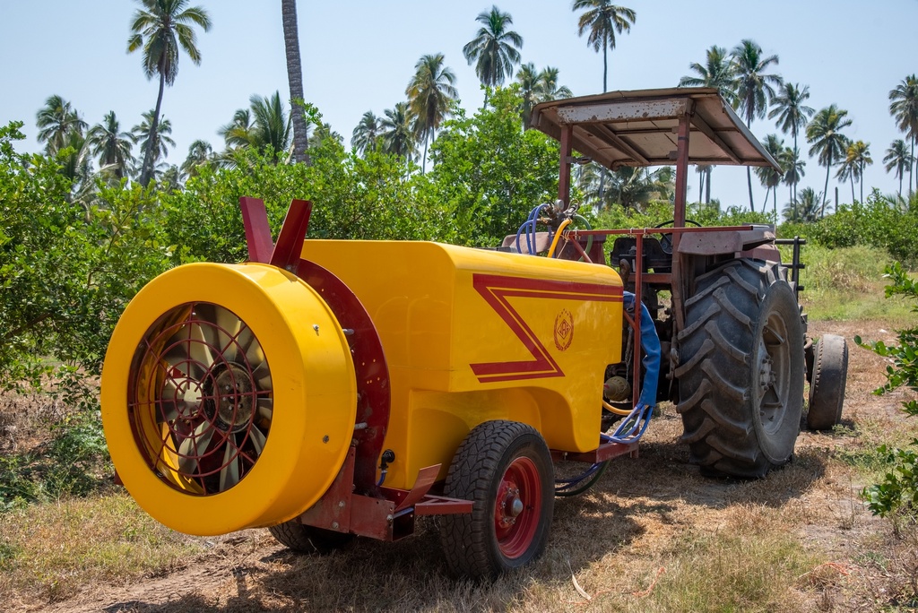 CHALLENGER REMOLQUE 1000L